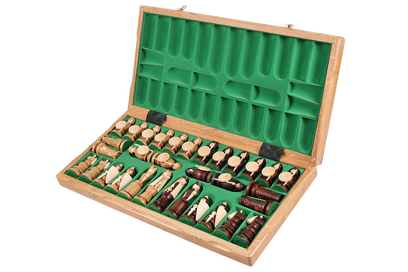 Jeu d'Echecs MAGNAT en bois de chêne, de cerisier sauvage et de sycomore, de grande taille (55 x 55cm) - Ensemble Complet - Jeu d'Echecs MAGNAT en bois de chêne, de cerisier sauvage et de sycomore, de grande taille (55 x 55cm) - Ensemble Complet