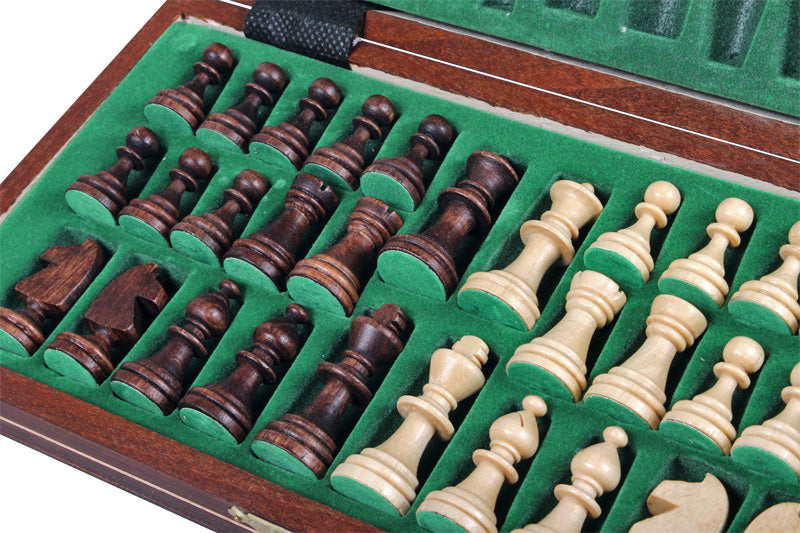 Jeu d'échecs MAGNETIQUE Marron pliant en bois de charme de petite taille (27 x 27cm) - Ensemble Complet - Jeu d'échecs MAGNETIQUE Marron pliant en bois de charme de petite taille (27 x 27cm) - Ensemble Complet