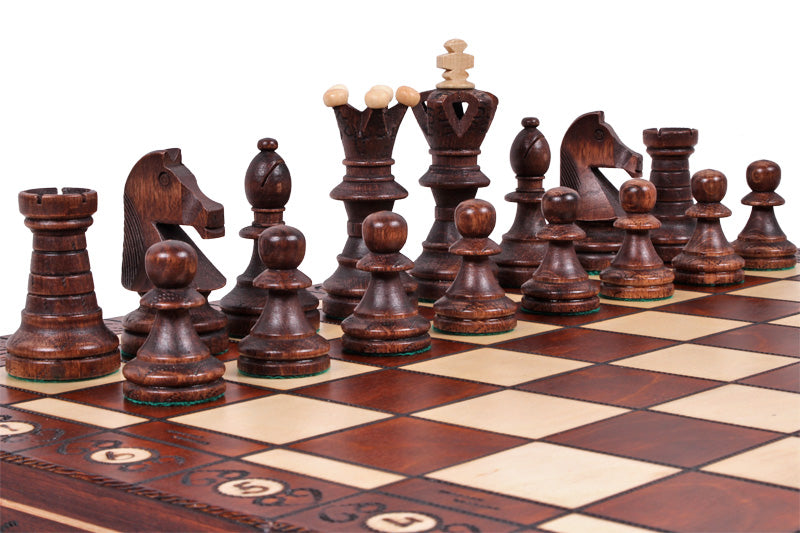Jeu d'échecs AMBASSADEUR en bois de charme, de grande taille (54 x 54cm) - Ensemble Complet - 8d0e7d7de9747896f4888e5c105bfd7f