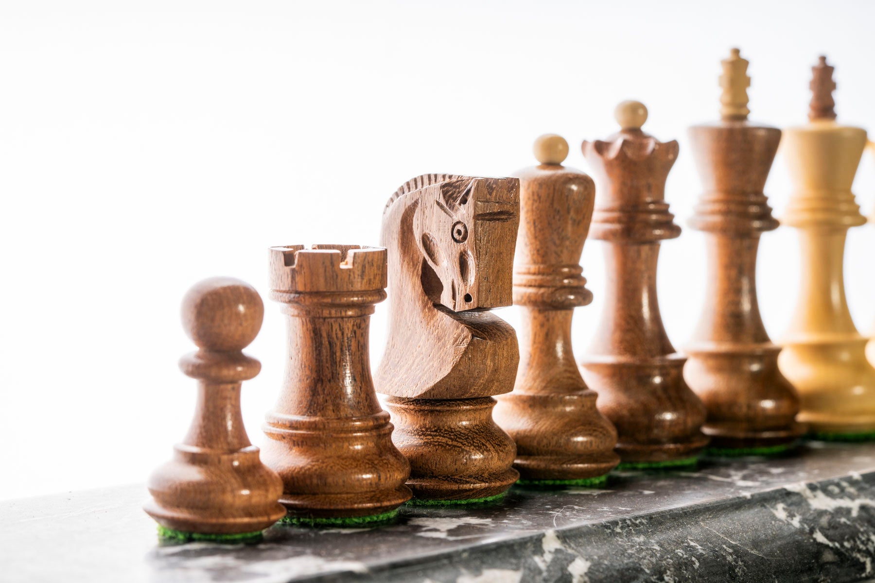 Pièces d'échecs Zagreb en bois d'acacia et de buis - Taille 3,50'' - 15a4bee11323dd58219261f571741f1c