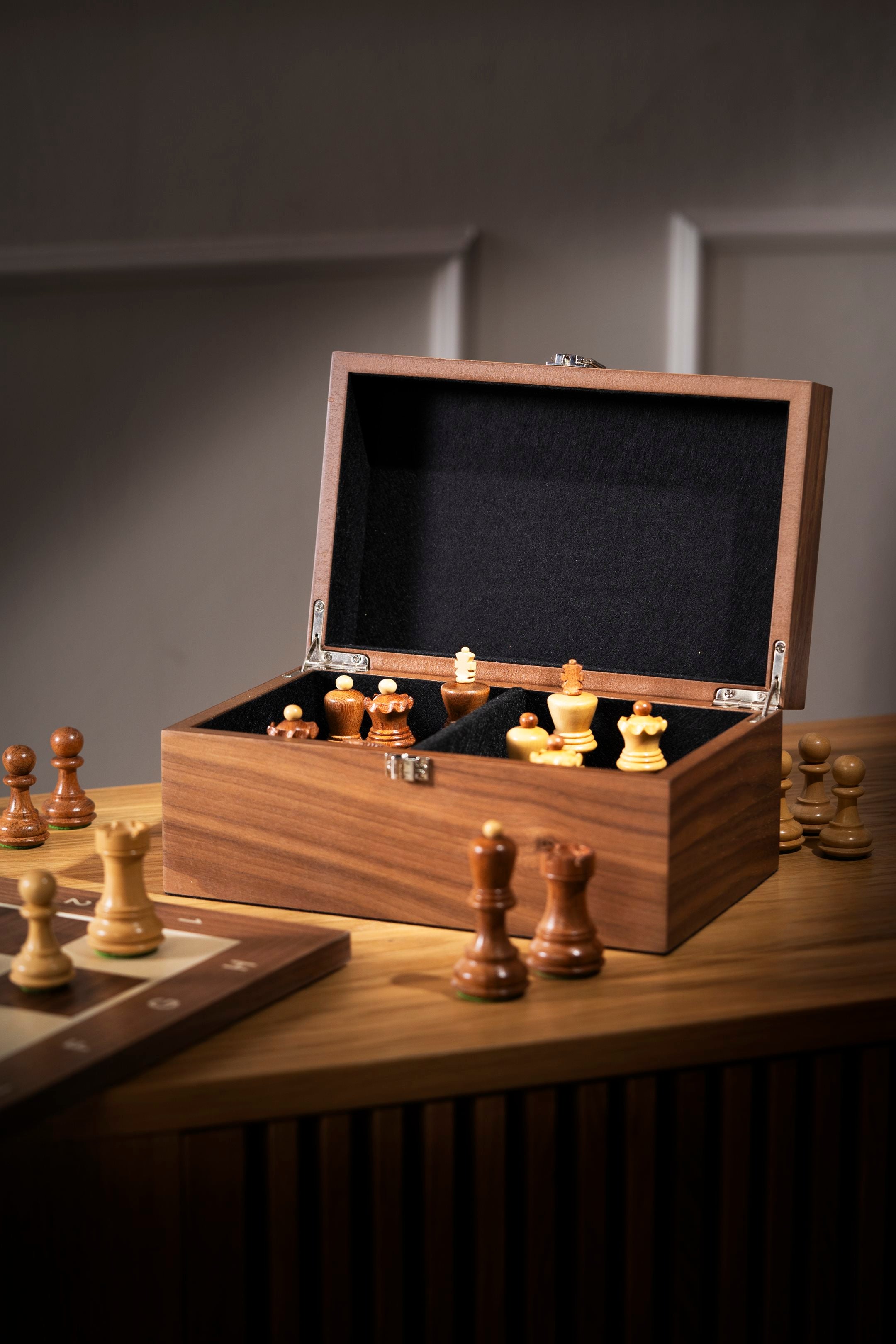 Coffret à figures 24x15x11cm - d4168d0b310bde1b5f9ad8f2b9f0a876