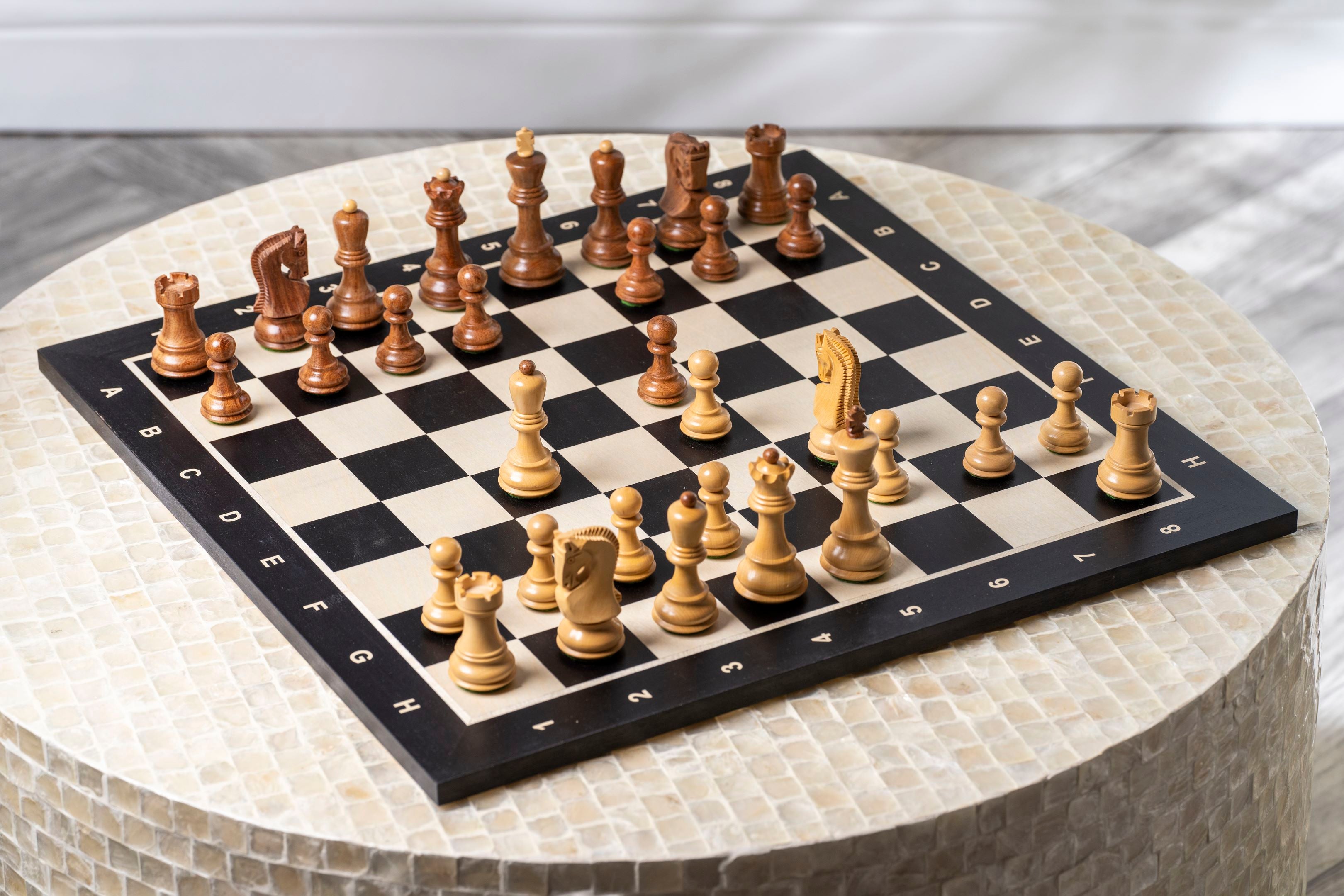 Pièces d'échecs Zagreb en bois d'acacia et de buis - Taille 3,75'' - Pièces d'échecs Zagreb en bois d'acacia et de buis - Taille 3,75''