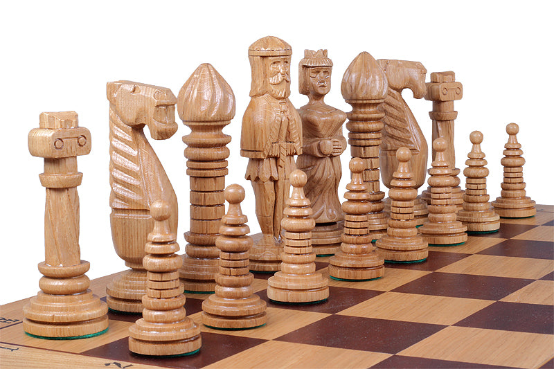 Jeu d'échecs de CHÊNE sculpté de grande taille (65 x 65 cm) - a63c69cf3f2de09c34c01526d7ea90c3