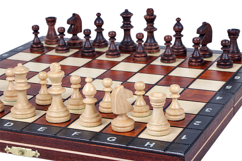 Jeu d'échecs MAGNETIQUE en bois de charme, pliant, de petite taille (27 x 27cm) - Ensemble Complet - 5534ad9dd04d2402e3ef1a8e1a42e0ca