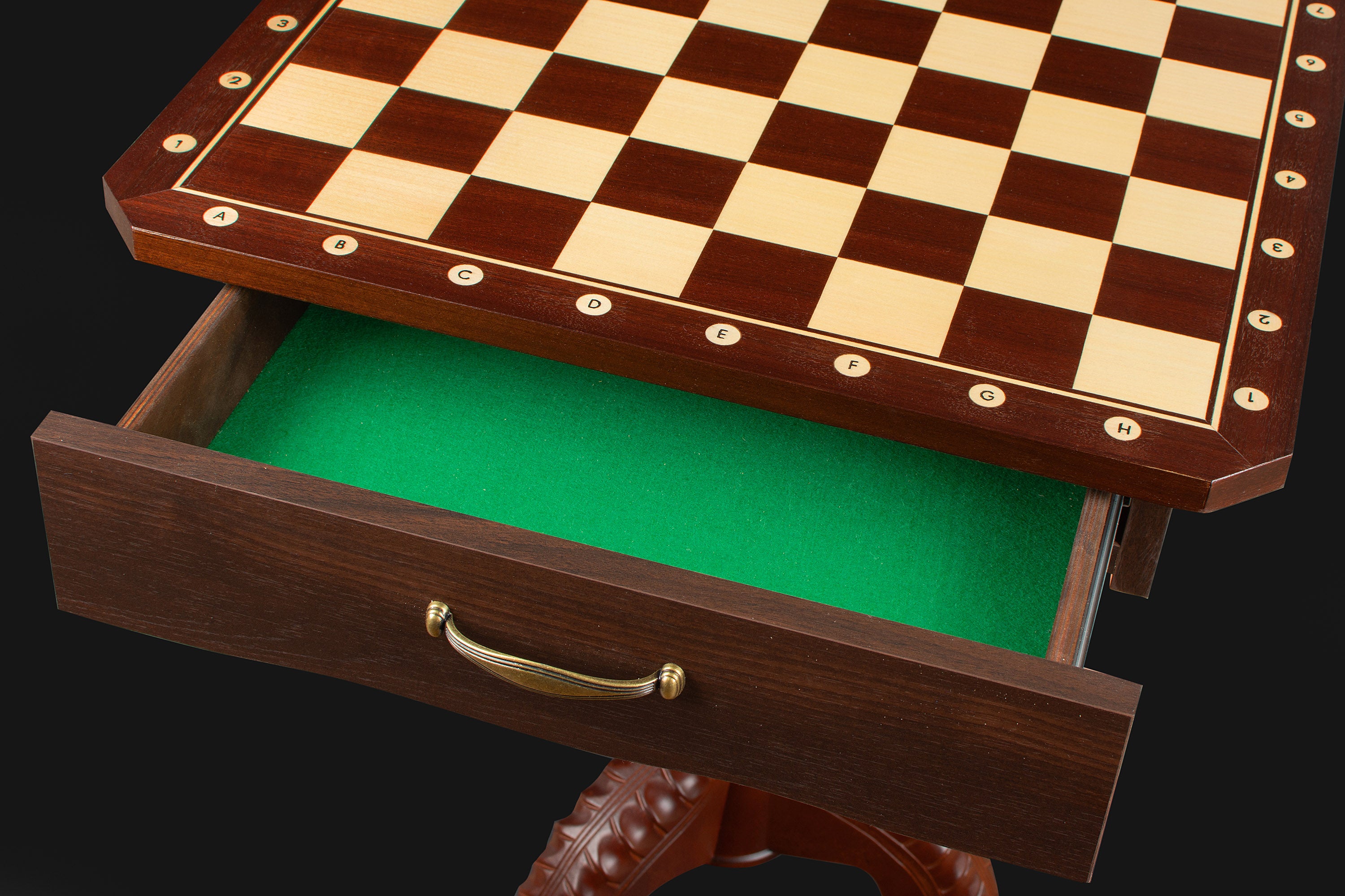Chess table (without pieces) /total height: 75cm/ - Chess table (without pieces) /total height: 75cm/