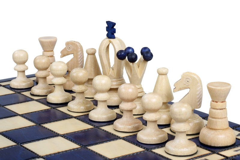 Jeu d'Echecs ROYAL Blue en bois de charme, de petite taille (29 x 29cm) - Ensemble Complet - 4ee1b0f50cc474fed968c1678760c5eb