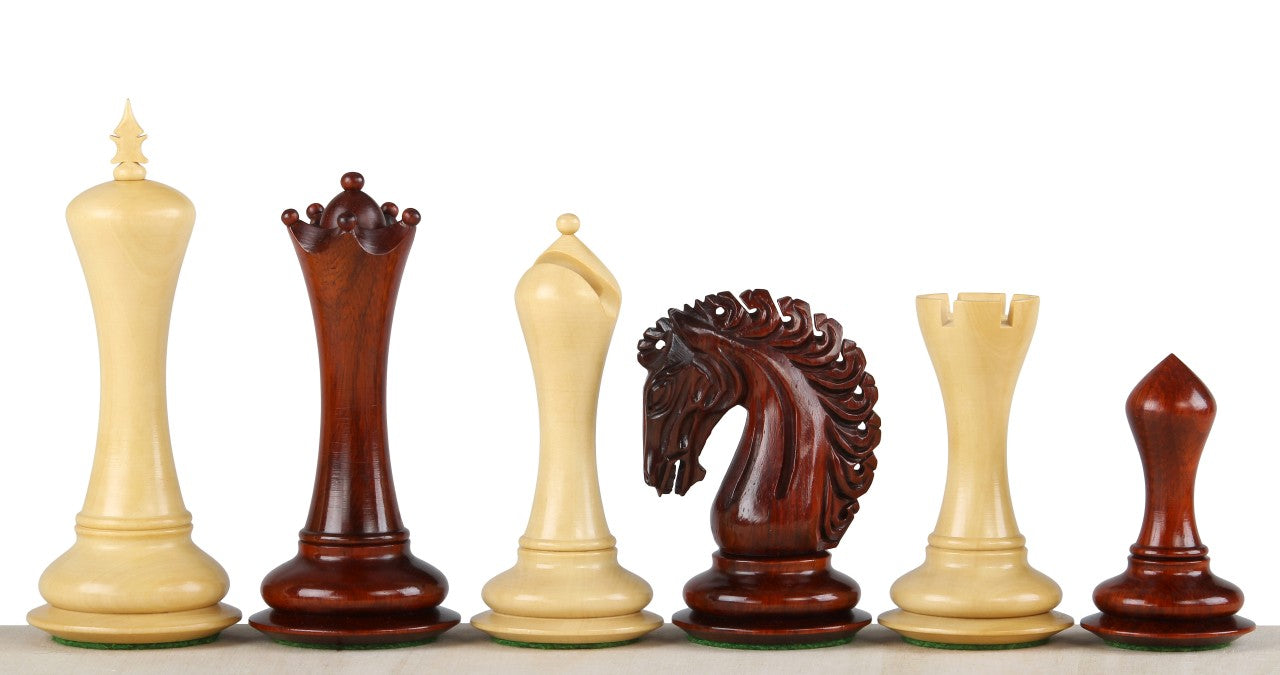 Pièces d'échecs Empire Redwood en bois de padouk et buis - Taille 4,25'' - c699702d6be1e3727e8741be69adcfc3