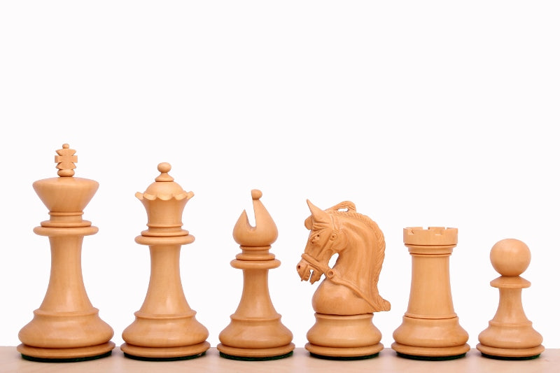 Pièces d'échecs Corinthian en bois de buis teinté et naturel - Taille 3,75'' - Pièces d'échecs Corinthian en bois de buis teinté et naturel - Taille 3,75''