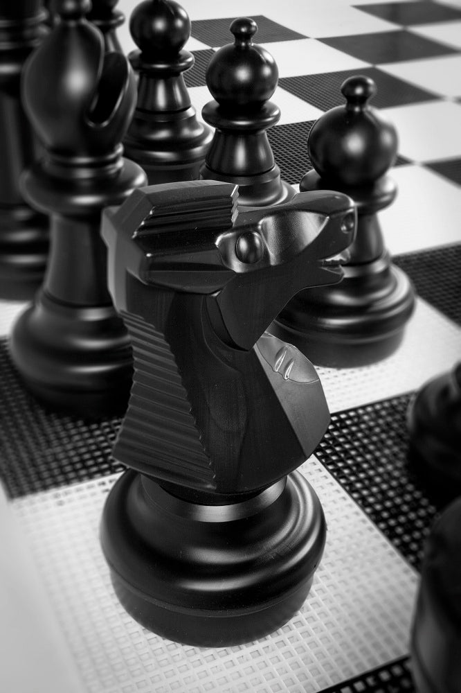 Jeu d'Echecs Géant Jardin et Exterieur: Pièces Echecs Géantes (roi 64cm) + Echiquier Plastique (cases 36mm) - 49727698333ced9c32f82a156c4c93a9