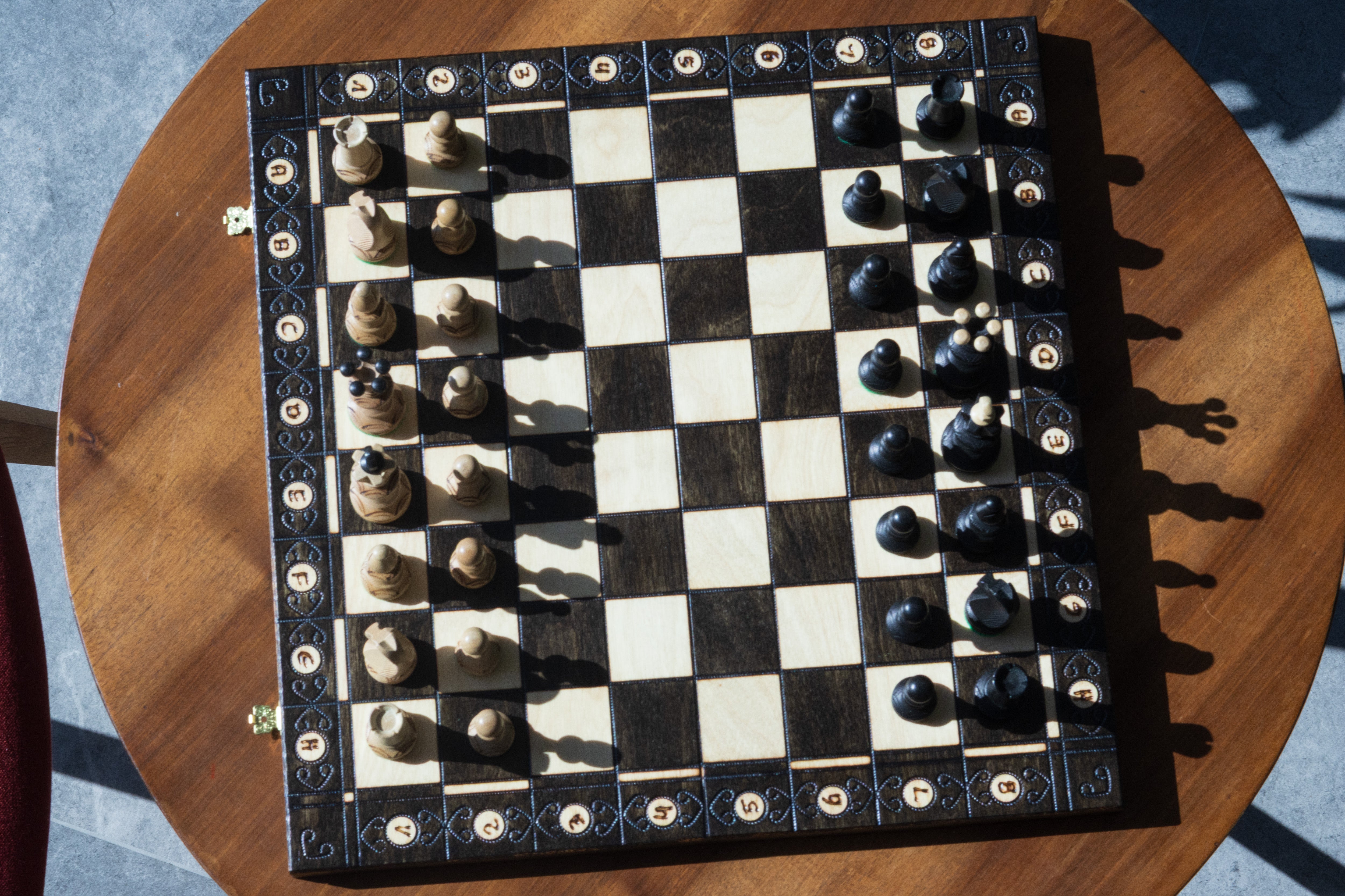 Jeu d'échecs CONSUL Black en bois de charme, de grande taille (48 x 48cm) - Ensemble Complet Noir - 1a69803a1bf788fb3146c4680fc716b0