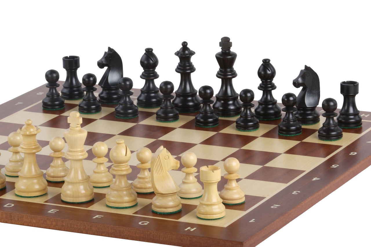 Échiquier avec coordonnées en marqueterie de bois d'acajou et sycomore + Pièces d'échecs Timeless Ebonized - Ensemble de taille 5 - Échiquier avec coordonnées en marqueterie de bois d'acajou et sycomore + Pièces d'échecs Timeless Ebonized - Ensemble de taille 5
