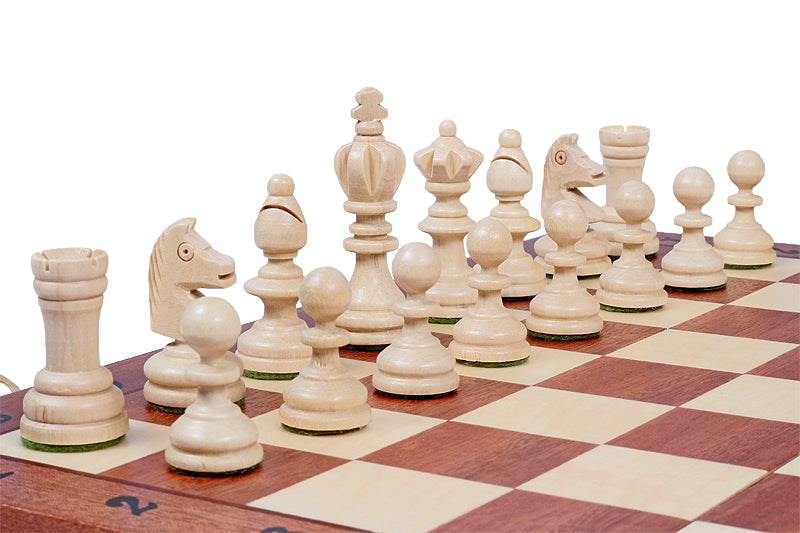 Jeu d'échecs OLYMPIQUE en bois de charme avec l'échiquier en marqueterie de bois d'acajou et sycomore, de taille moyenne (35 x 35 cm) - Ensemble Complet - Jeu d'échecs OLYMPIQUE en bois de charme avec l'échiquier en marqueterie de bois d'acajou et sycomore, de taille moyenne (35 x 35 cm) - Ensemble Complet