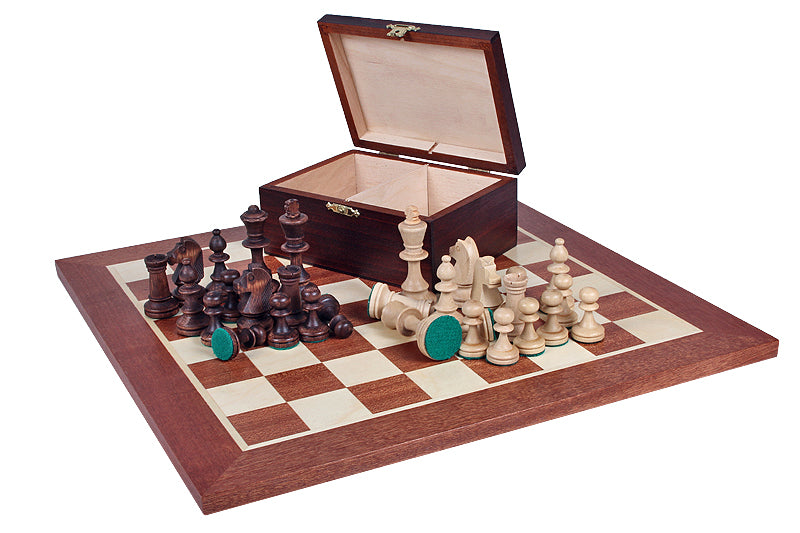 Les pièces d'échecs en bois STAUNTON de taille 4 avec la boîte de rangement en bois clair - f55e915af9cc654de7594f926f49a892