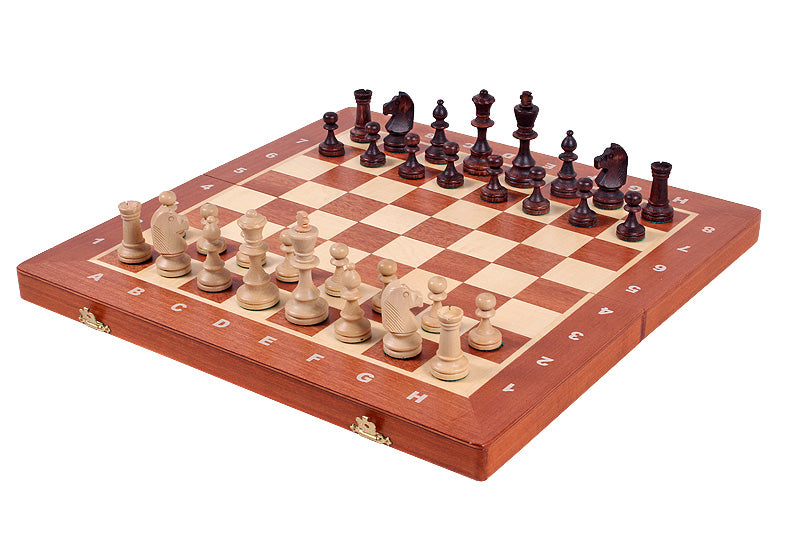 Jeu d'échecs DE TOURNOI No 4 en bois de charme avec l'échiquier en marqueterie de bois d'acajou et sycomore, de petite taille (42 x 42cm) - Ensemble Complet - db3084866bcce42bb3203c94781ca2c3