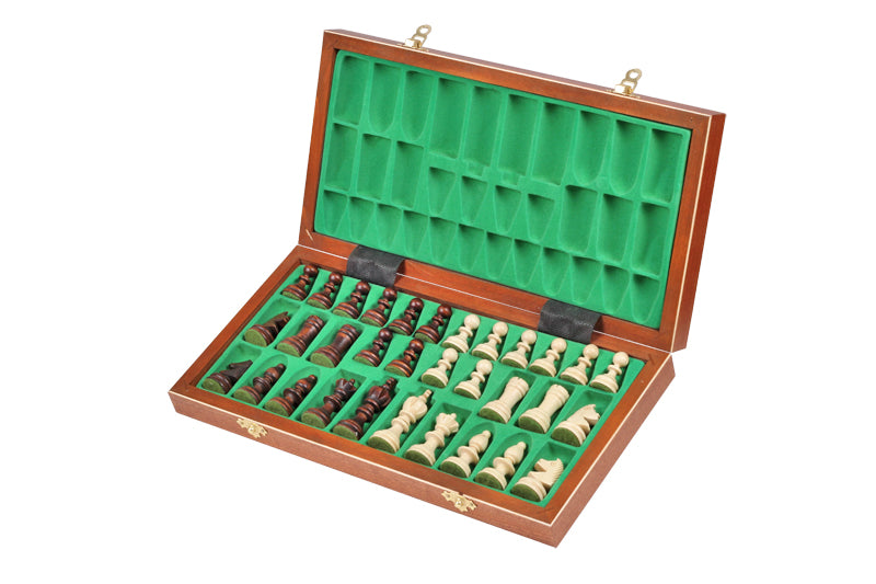 Jeu d'échecs OLYMPIQUE en bois de charme  avec l'échiquier en marqueterie de bois d'acajou et sycomore, de taille moyenne (35 x 35 cm) - Ensemble Complet - 1440dfd41ab6e08fe76b5217966d2acf