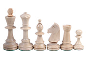 Les pièces d'échecs en bois STAUNTON de taille 5 avec la boîte de rangement en bois claire