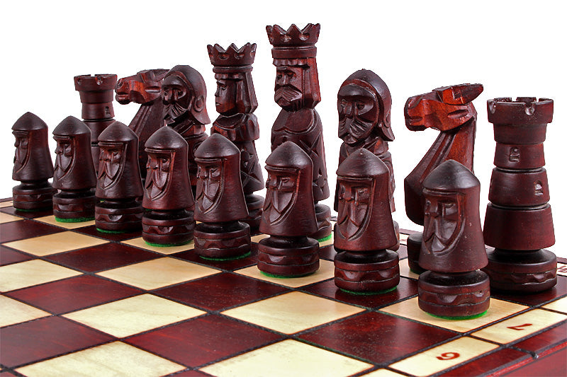 Jeu d'Echecs DU CHÂTEAU sculpté en bois de tilleul, de taille moyenne (50 x 50cm) - Ensemble Complet - 3625be0cbf0d6b61f6737fe2cbd976cf