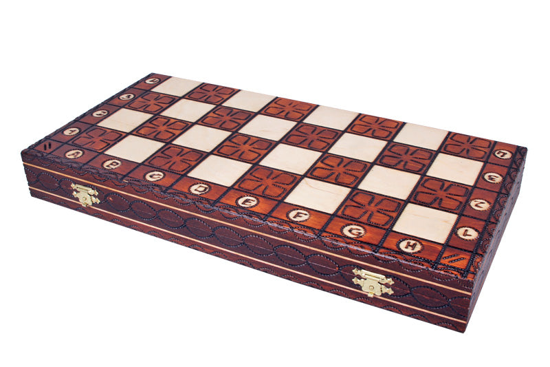 Jeu d'Echecs JUNIOR en bois de charme, de taille  moyenne (42 x 42cm) - Ensemble Complet - 6f5c1bc0994b0a6e3afb61edbd57defb