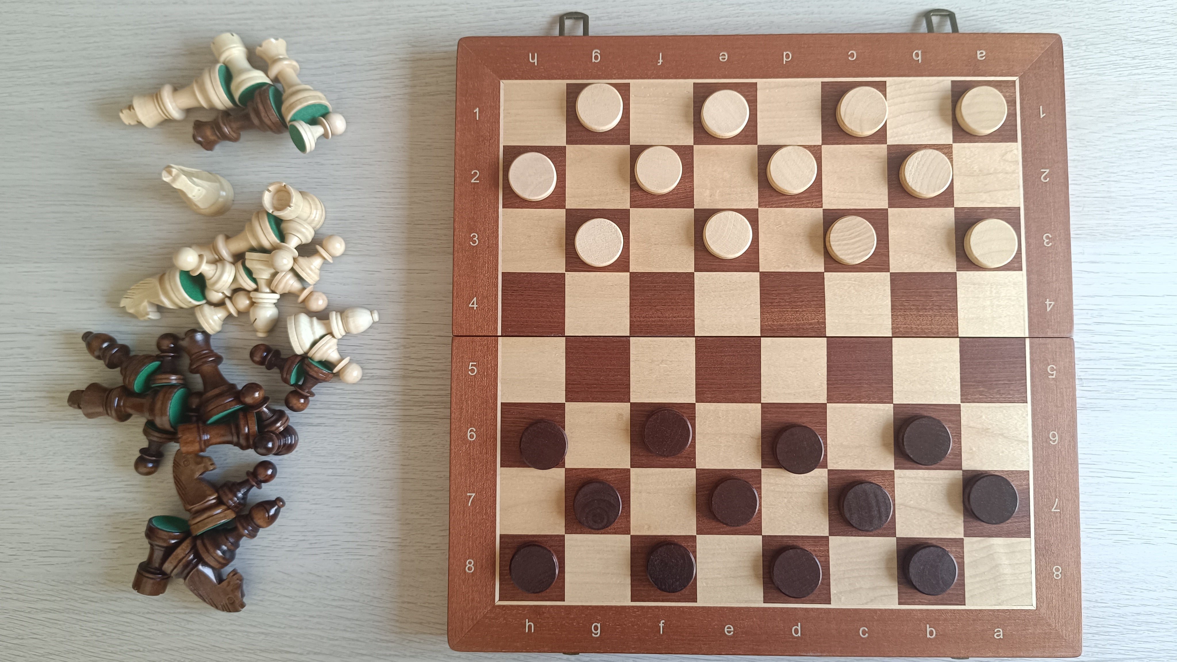 Échecs magnétiques en bois + dames en bois (38 x 38 cm) - Échecs magnétiques en bois + dames en bois (38 x 38 cm)