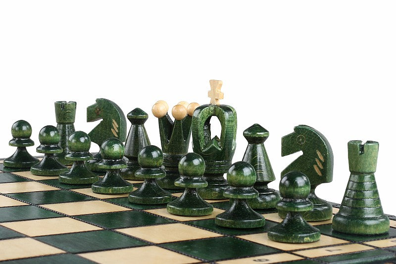 Jeu d'Echecs ROYAL Green en bois de charme, de taille moyenne (34 x 34cm) - Ensemble Complet - de9e84d3b61f28628d0ddeff16d809de