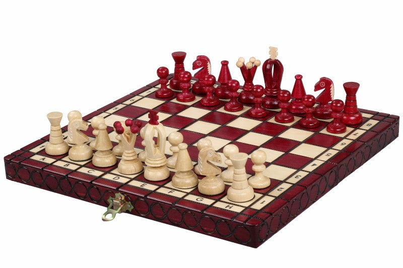 Jeu d'Echecs ROYAL Cherry en bois de charme, de petite taille (29 x 29cm) - Ensemble Complet - e9fdf543c06aeb4e47ae62f39fe5ecbb