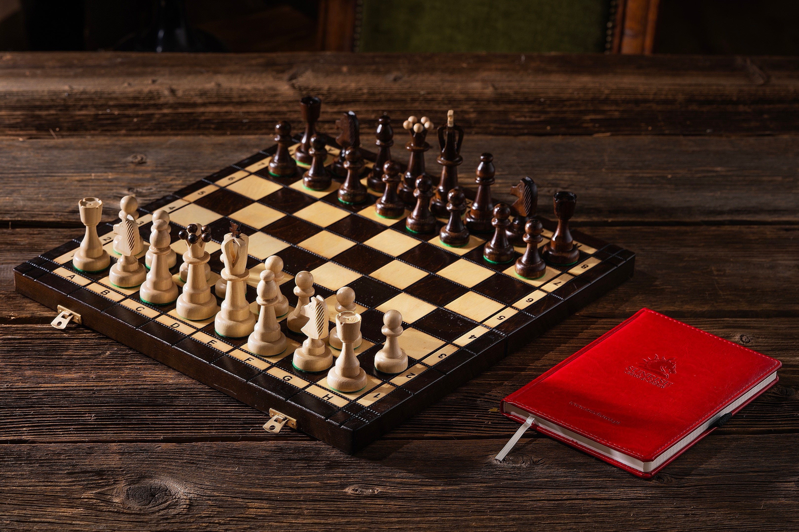 Jeu d'échecs d'AS en bois de charme, de taille moyenne (41 x 41cm) - Ensemble Complet - 372357dbc414c4698bfb86c971e127da