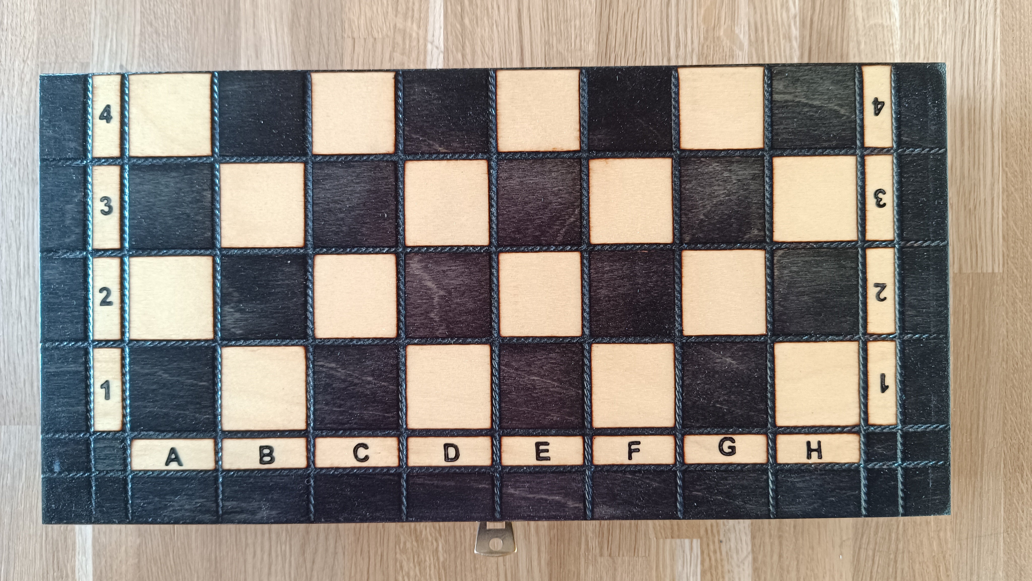 Jeu d'échecs PEARL Black en bois de hêtre, de taille moyenne (36 x 36cm) - Ensemble Complet couleur noire - 6b4d7828641fe4586c2987f5b5b24176