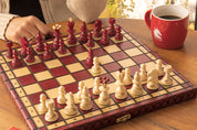 Jeu d'échecs PERLE Rouge (Cerise) en bois de hêtre, de taille moyenne (36 x 36cm) - Ensemble Complet couleur rouge