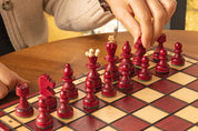 Jeu d'échecs PERLE Rouge (Cerise) en bois de hêtre, de taille moyenne (36 x 36cm) - Ensemble Complet couleur rouge