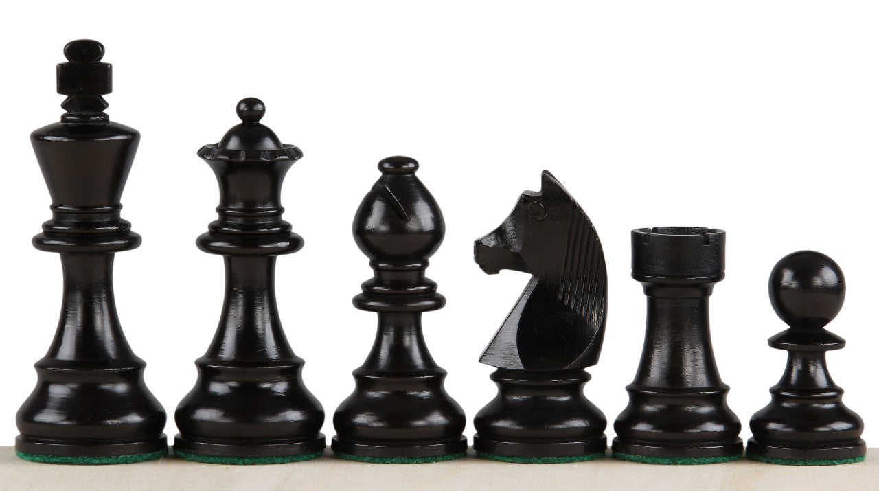 Échiquier en marqueterie de bois de padouk et érable  + Pièces d'échecs Timeless Ebonized - Ensemble de taille 6 - Échiquier en marqueterie de bois de padouk et érable  + Pièces d'échecs Timeless Ebonized - Ensemble de taille 6