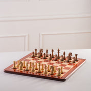 Échiquier Luxe avec les coins arrondis, en bois massif en marqueterie de bois de padouk et de buis (cases de 58x58mm) - échiquier de taille 6 sans coordonnées
