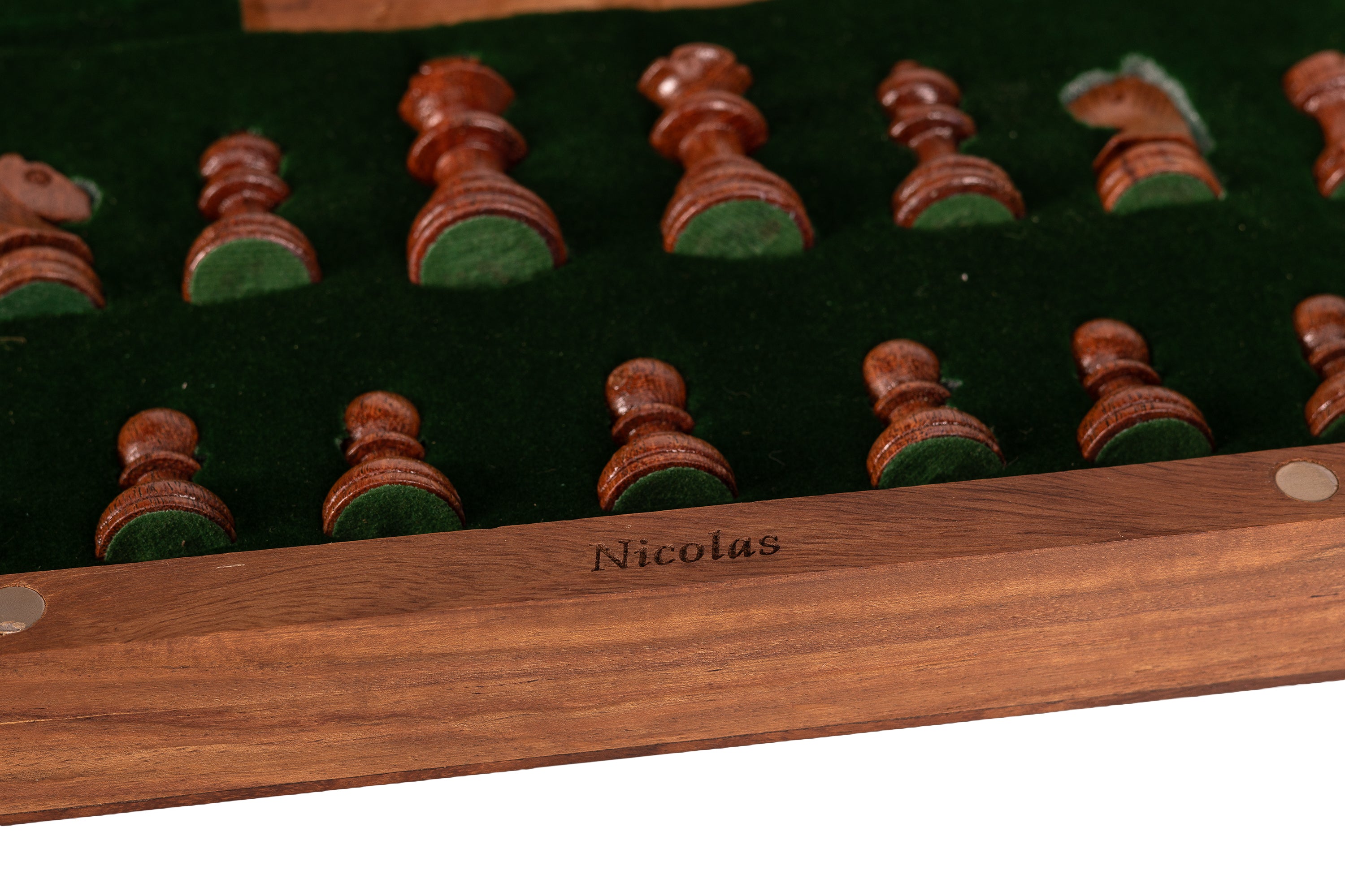 Gravure sur des produits d'échecs - Gravure sur des produits d'échecs