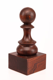 Trophée d'échecs - Pion noir en bois 25cm
