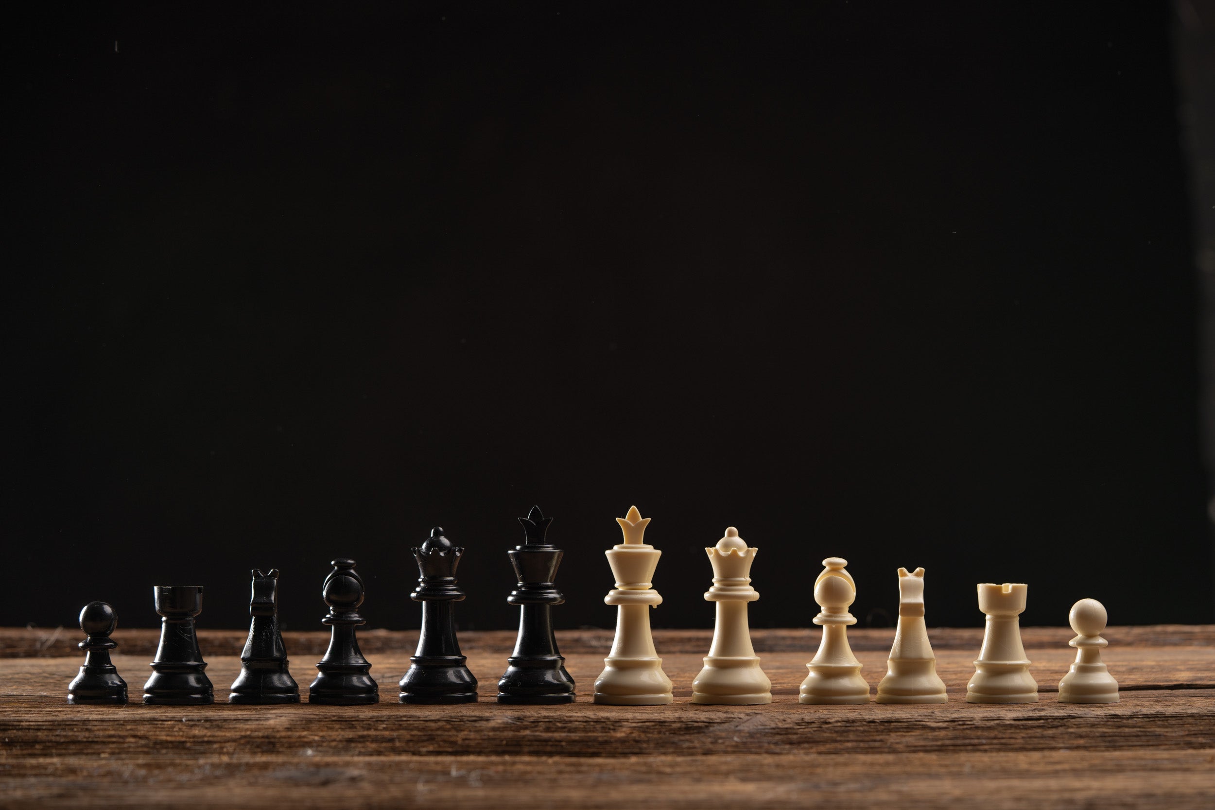 Chiffres d'échecs Staunton 6, plastique (roi 95 mm) - 21712f7ce9ae74af81ba926b234d6e23