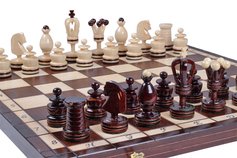 Jeu d'Echecs ROYAL avec incrustations en laiton, en bois bois de sycomore, de grande taille (49 x 49cm) - Ensemble Complet - Jeu d'Echecs ROYAL avec incrustations en laiton, en bois bois de sycomore, de grande taille (49 x 49cm) - Ensemble Complet