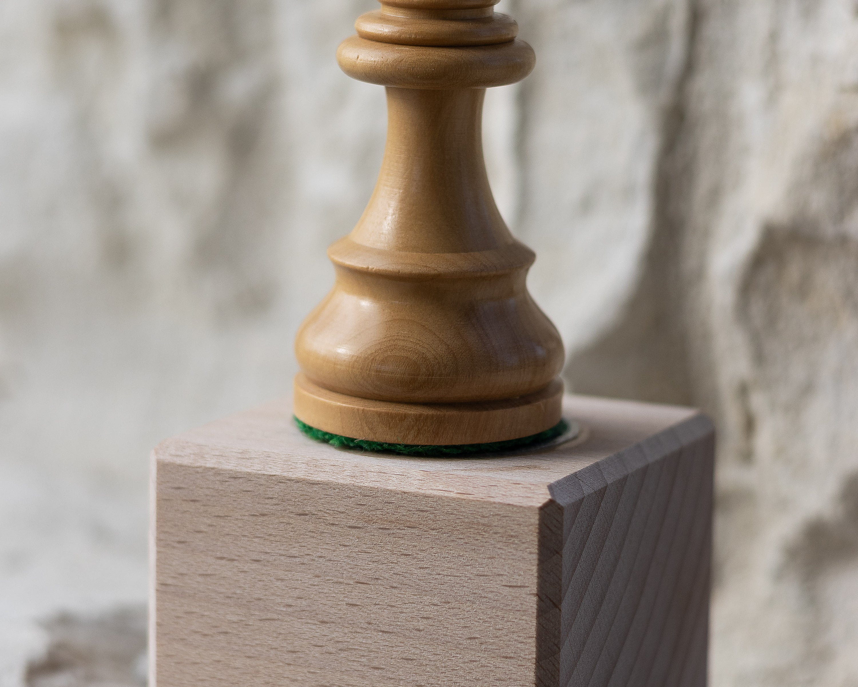 puchar-drewniany-szachowa-figura-hetman-cupminiwqwood.jpg