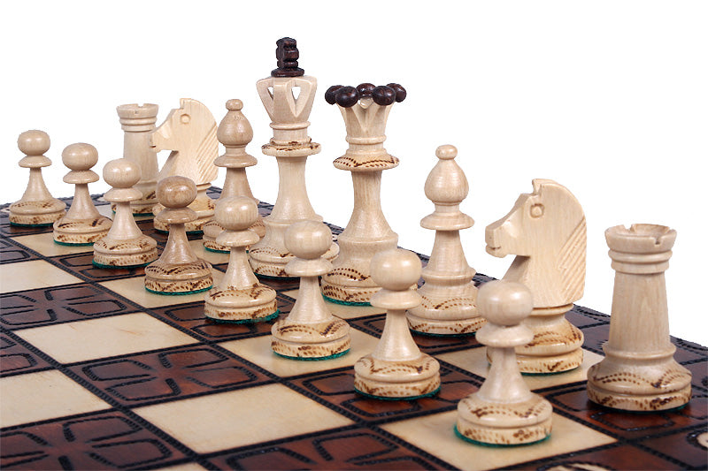Jeu d'Echecs JUNIOR en bois de charme, de taille  moyenne (42 x 42cm) - Ensemble Complet - Jeu d'Echecs JUNIOR en bois de charme, de taille  moyenne (42 x 42cm) - Ensemble Complet