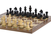Échiquier avec coordonnées en marqueterie de bois de noyer et sycomore  + Pièces d'échecs Timeless Ebonized - Ensemble de taille 6